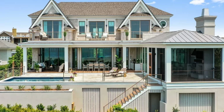 Coastal Villa Glass Railing Project – Australia